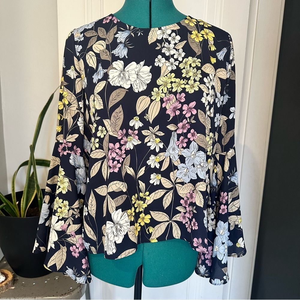 Women's Navy Floral Long-Sleeve Bell Sleeve Blouse